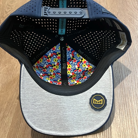 Melin A-Game Captains Hat - Size Classic NWOT - Picture 2 of 4